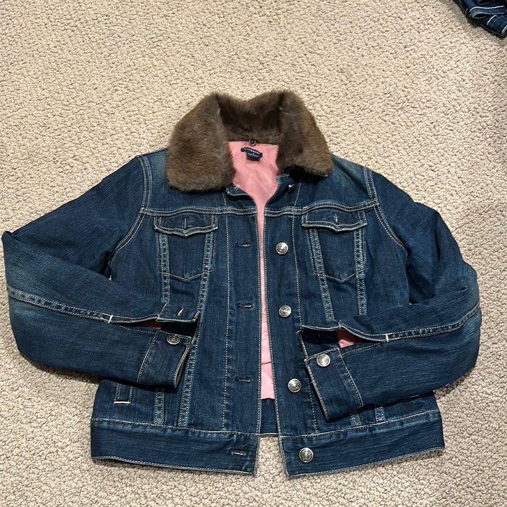 Gap insulated fur collar jean jacket